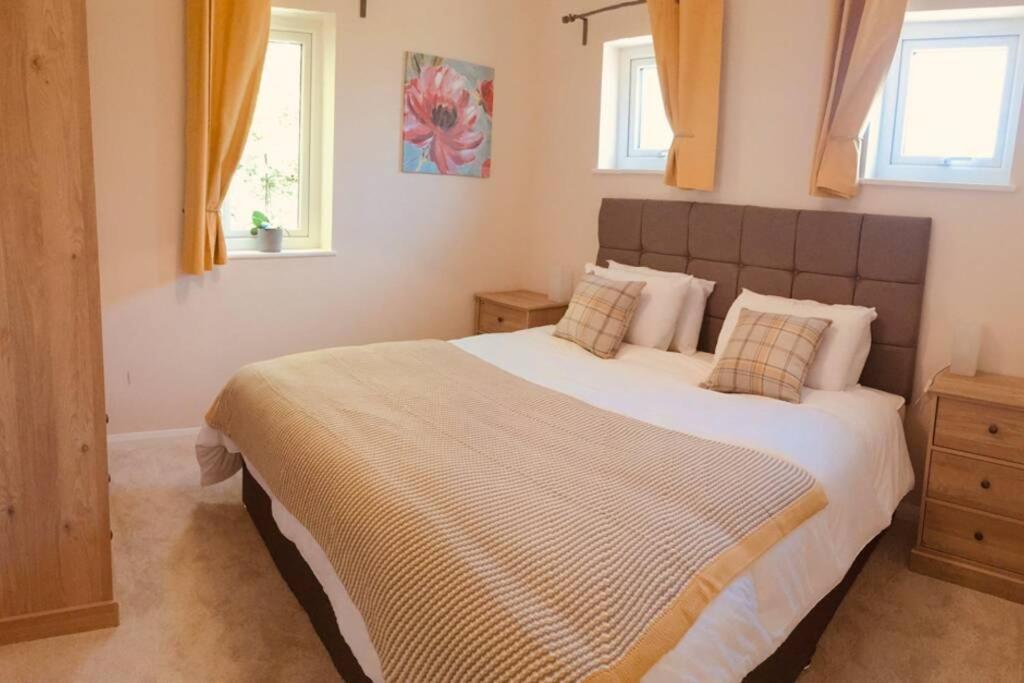 Private 1St Floor Apartment - Perfect For Port Of Dover, Eurotunnel And Short Stays Kültér fotó