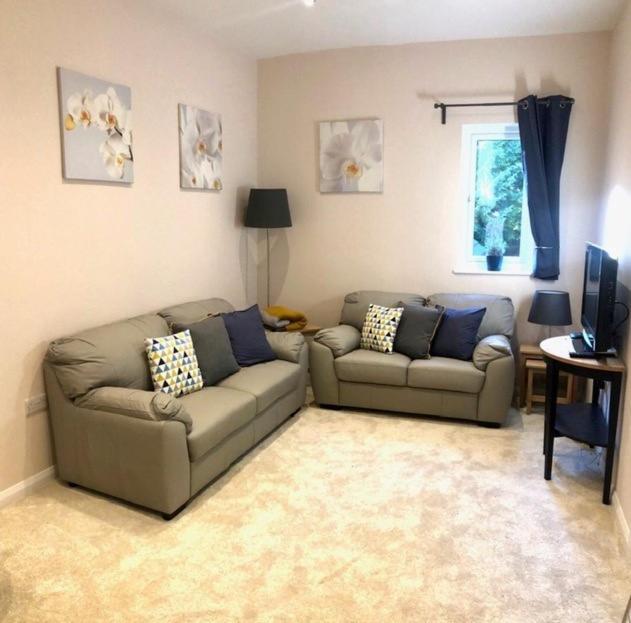 Private 1St Floor Apartment - Perfect For Port Of Dover, Eurotunnel And Short Stays Kültér fotó